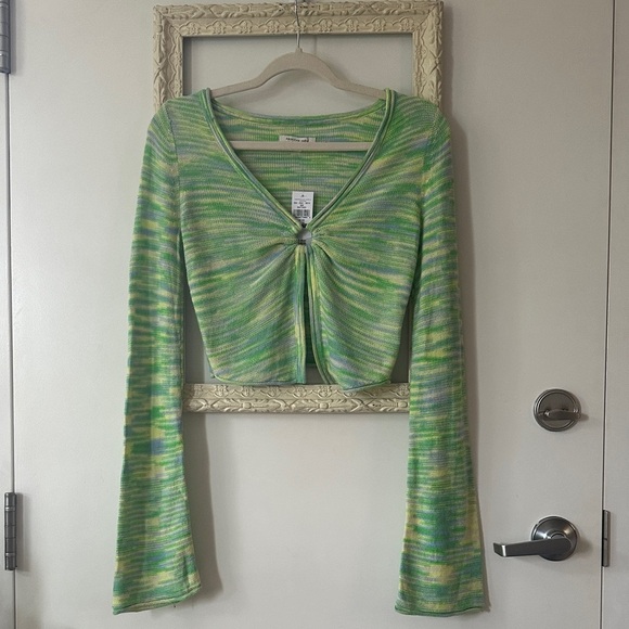 AMERICAN EAGLE OUTFITTERS | Y2K Green & Yellow Blouse with Bell Long Sleeves - Picture 2 of 15